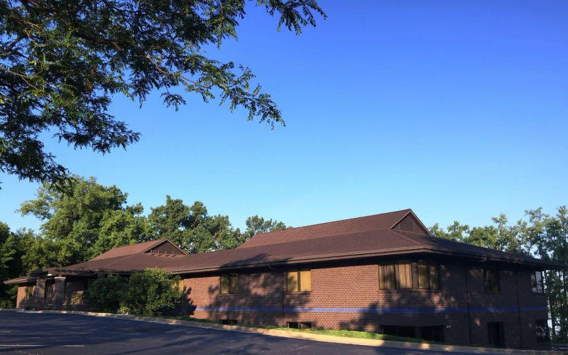 2300 Riverside Dr, Green Bay Image 9