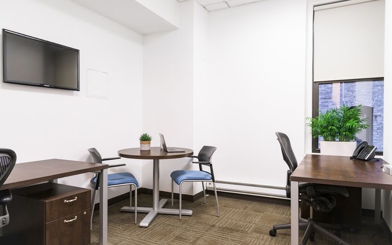 535 5th Ave, New York Image 1