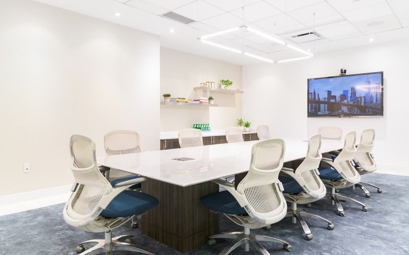 535 5th Ave, New York Image 3