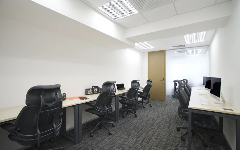 136 Des Voeux Road Central Central, Hong Kong Island Image 2