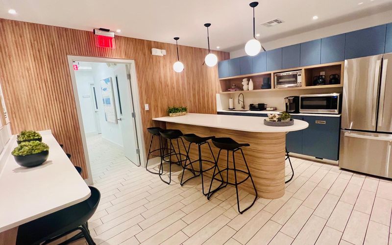 2719 Hollywood Boulevard, Hollywood Image 2