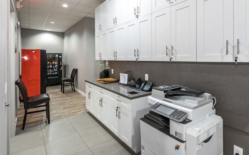 1946 Tyler St, Hollywood Image 2