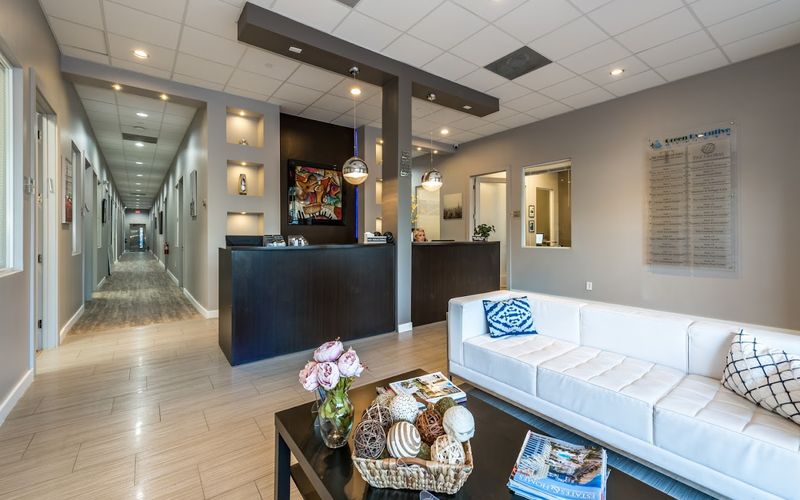 1946 Tyler St, Hollywood Image 7