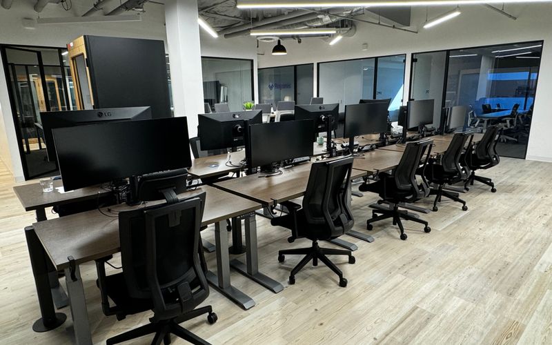 10089 Willow Creek Road, San Diego Image 9