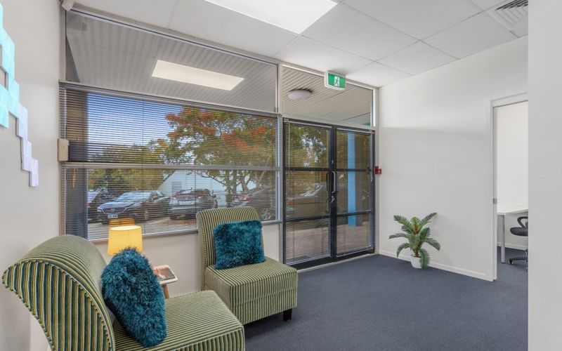 66 Commercial Drive, Shailer Park Image 1