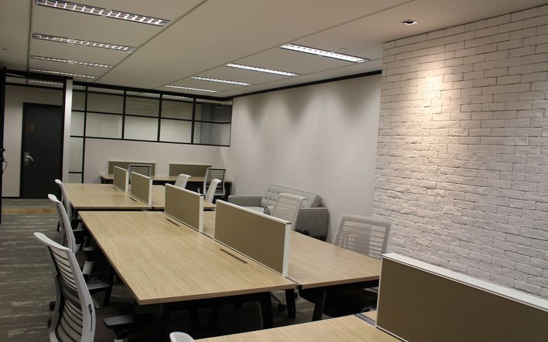 3 Garden Road, Central Image 9