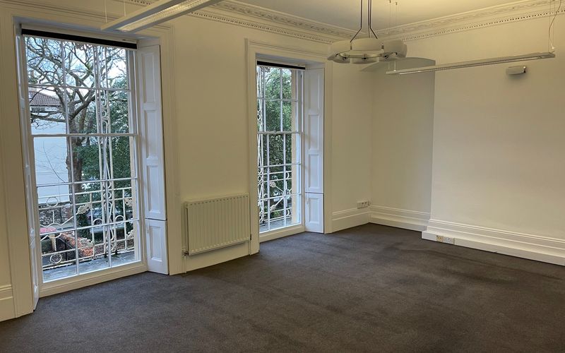 69 Oakfield Road, Clifton Image 3