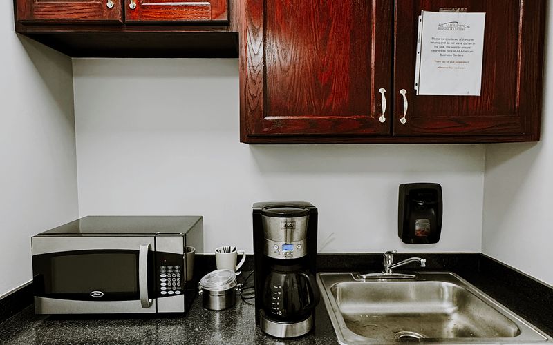 13854 Lakeside Circle, Sterling Heights Image 20