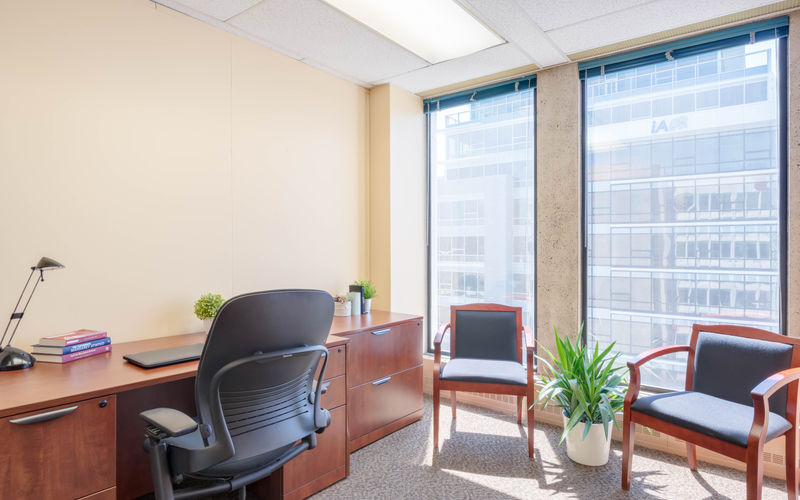 999 West Broadway, Vancouver Image 4