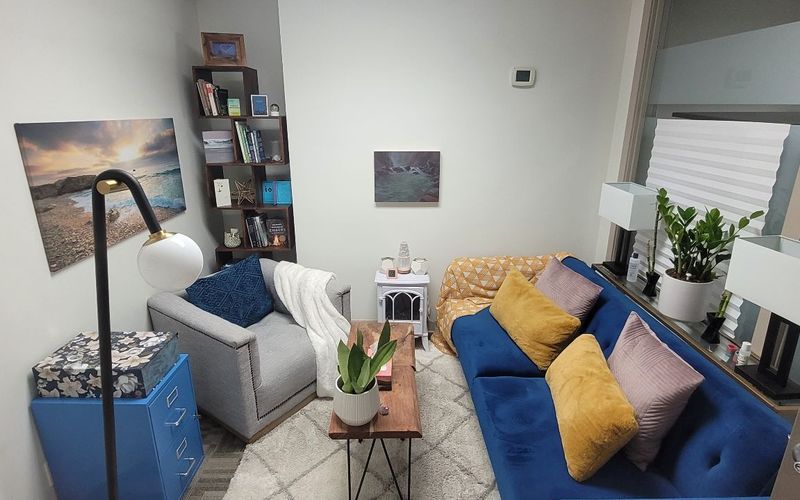 145 Chadwick Court, North Vancouver Image 5