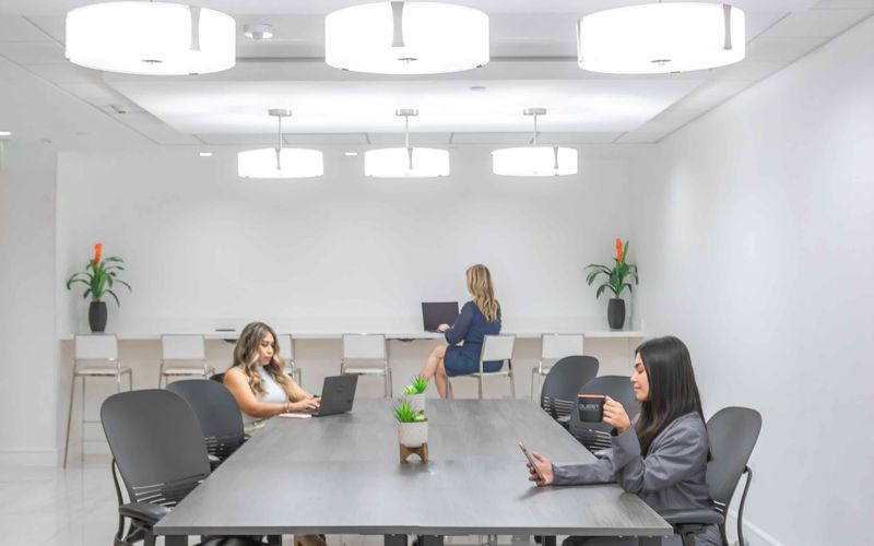 2 S Biscayne Blvd, Miami Image 5