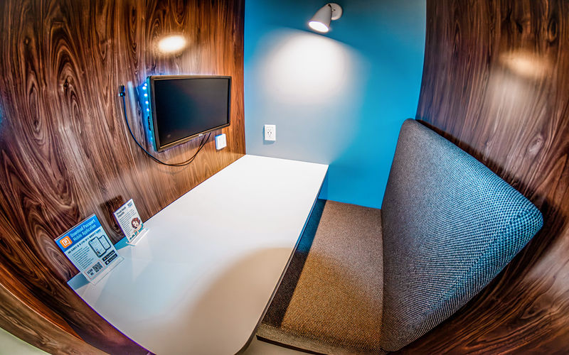 252 Esplanade West, North Vancouver Image 11