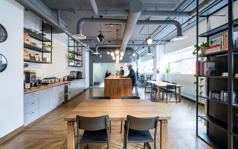 410 Adelaide Street West, Toronto Image 18