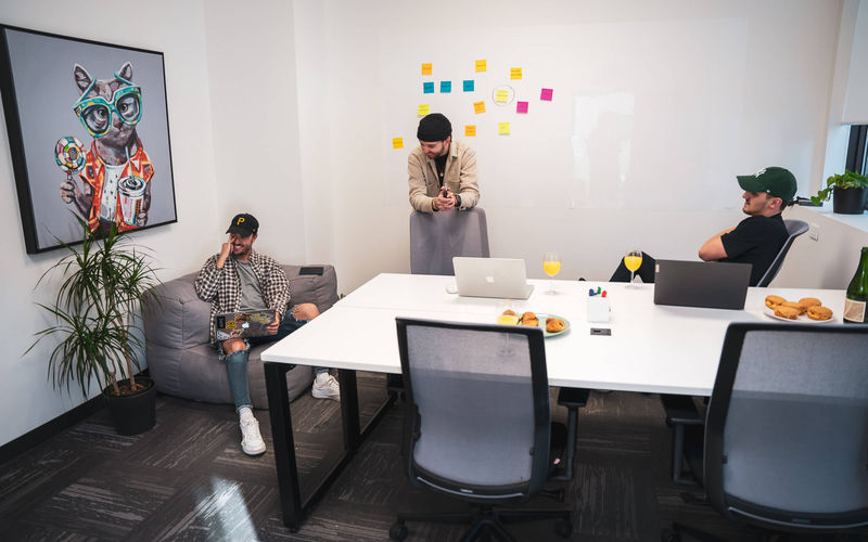 850 Décarie Boulevard, Mont-royal Image 1