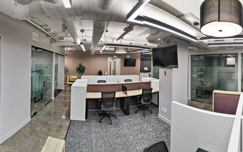 4950 Queen Mary Rd, Montreal Image 1