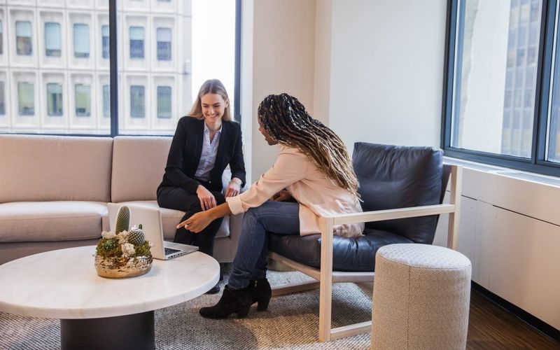 77 Bloor St W, Toronto Image 4