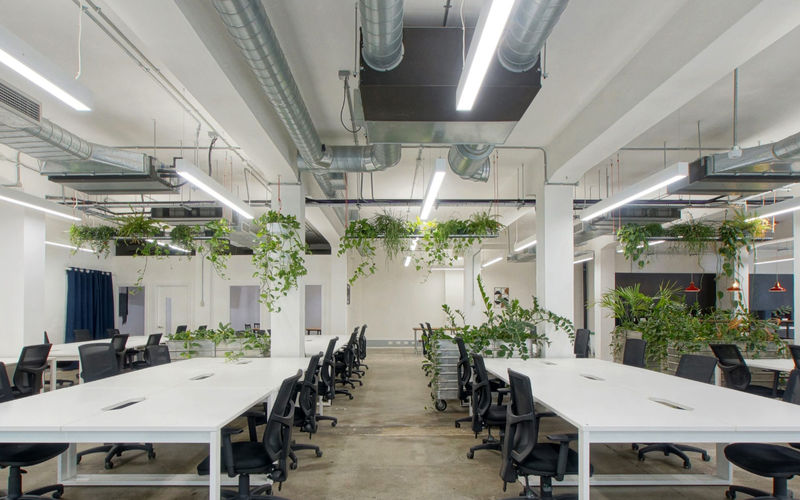 25 Holywell Row, Greater London Image 1