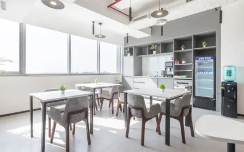 Plot No 4 B  District Centre Mayur Vihar Extension Phase-1, Delhi Image 2