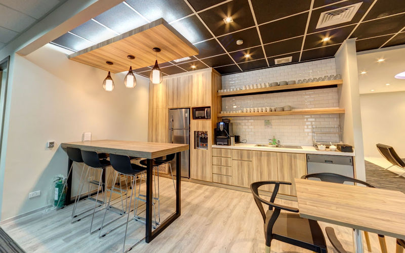 30th Street Corner 11th Avenue, Bonifacio Global City Image 4