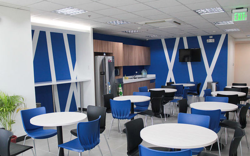 26th Street Corner Mckinley Parkway, Taguig Image 4