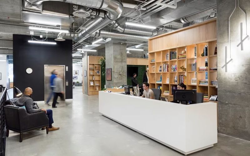 4343 N Scottsdale Rd, Scottsdale Image 1