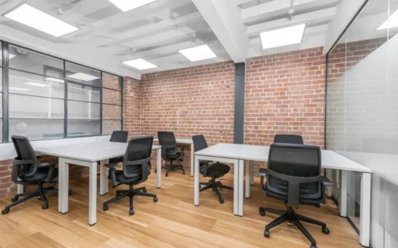 13353 Commerce Court, Richmond Image 4