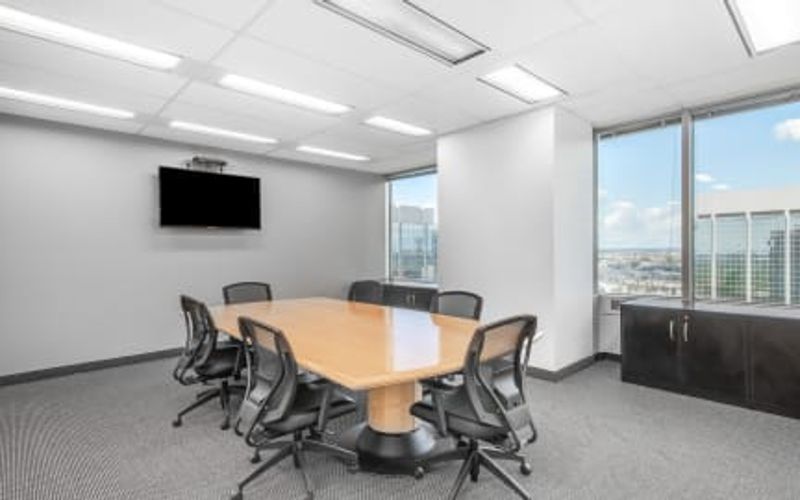 4 Robert Speck Parkway, Mississauga Image 3