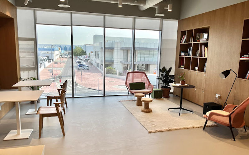 11 17th St - Umm Ramool, Commercity Image 3