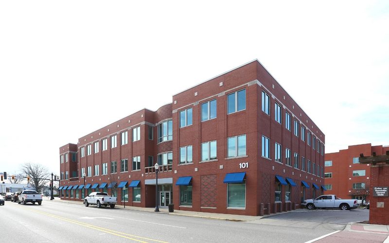 101 W Vandalia St, Edwardsville Image 9