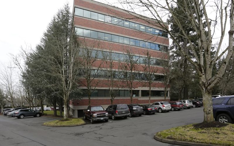 5 Centerpointe Drive, Lake Oswego Image 8