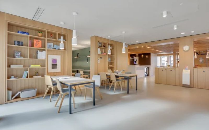 44 Bearfoot Rd, Northborough Image 3