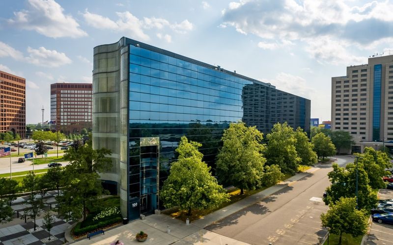 100 W Big Beaver Rd, Troy Image 9