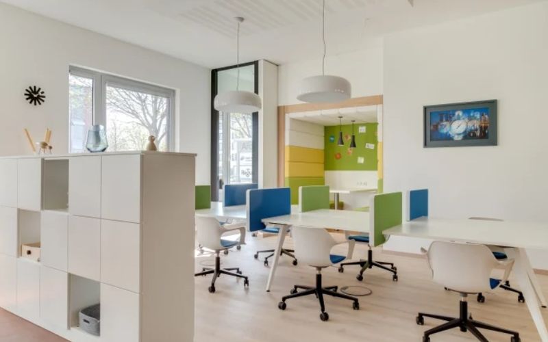 88 Office Spaces for Lease in ツリー型図表と横向き箱型図表の違いは, , Latvia