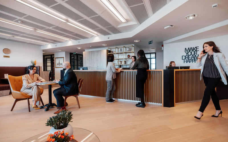 5 Place Du Champ De Mars, Ixelles Image 2