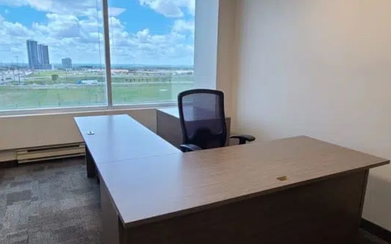 3300 Hwy 7, Vaughan, 6 DESKS 3300 Hwy 7, Vaughan Image 1