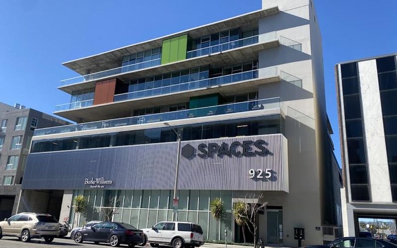 925 North La Brea Ave, Los Angeles Image 10