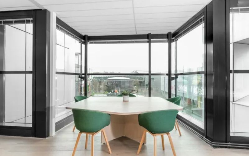 10054 102 St Nw, Edmonton Image 2