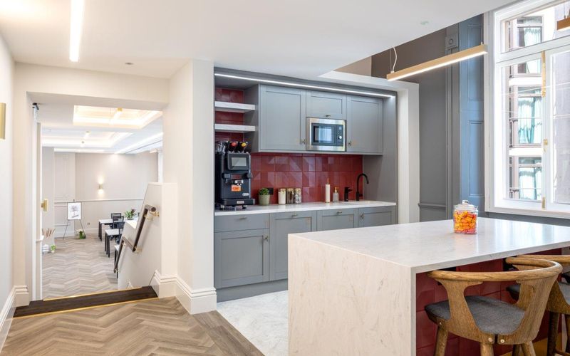 117 Piccadilly, Greater London Image 12