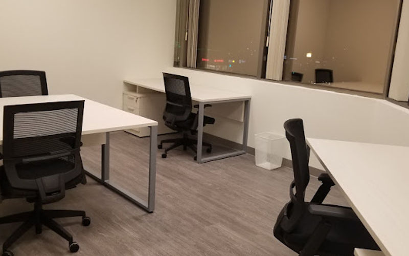 30 Eglinton Ave W, Mississauga Image 6