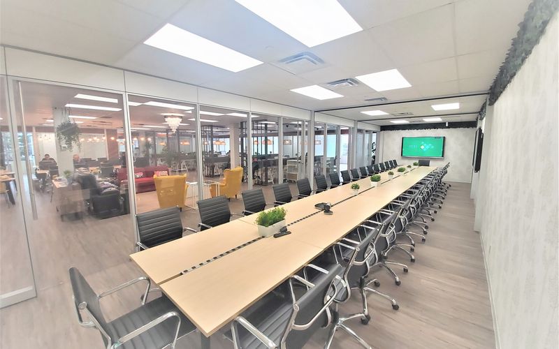 2030 Bristol Cir, Oakville Image 1