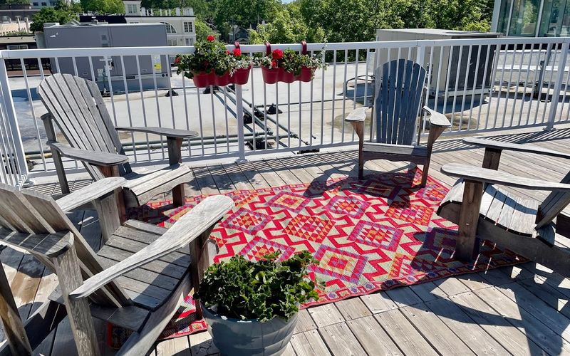 295 Robinson St, Oakville Image 2