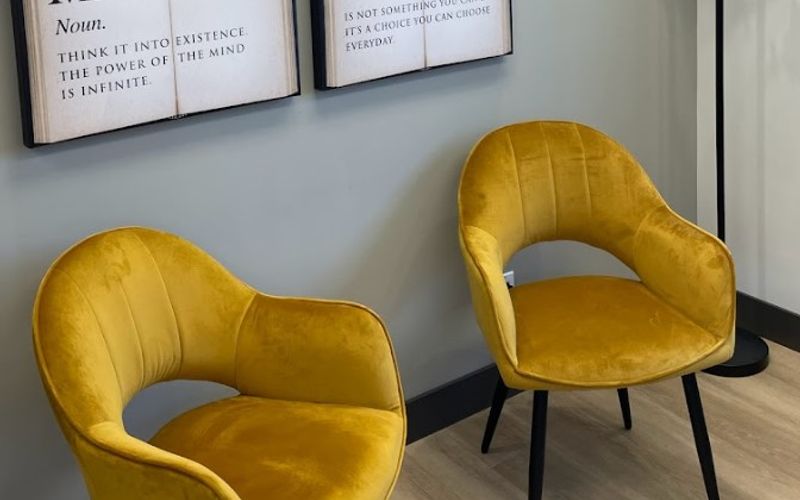 132 Trafalgar Rd, Oakville Image 7