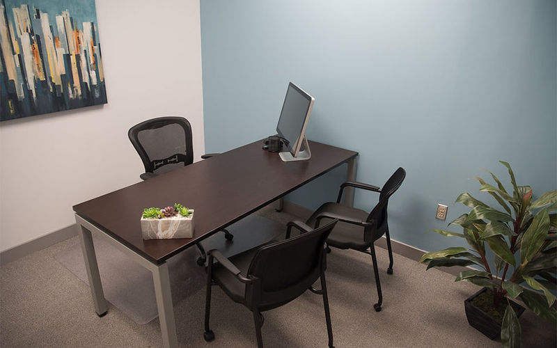 5063 North Service Road, Burlington Image 3