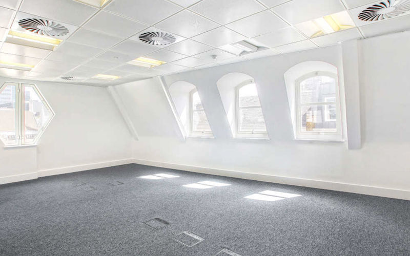 28 King Street, Greater London Image 1