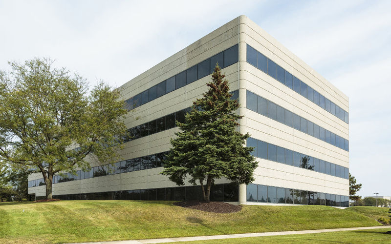 75 Executive Drive, Aurora Image 4