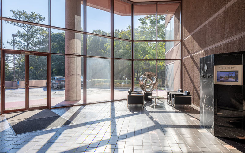 1995 N Park Pl Se, Atlanta Image 2