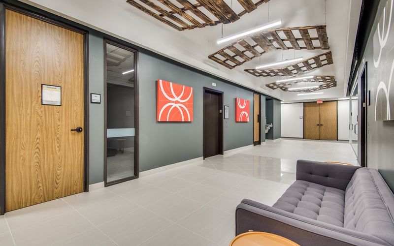 4001 Mcewen, Farmers Branch Image 1