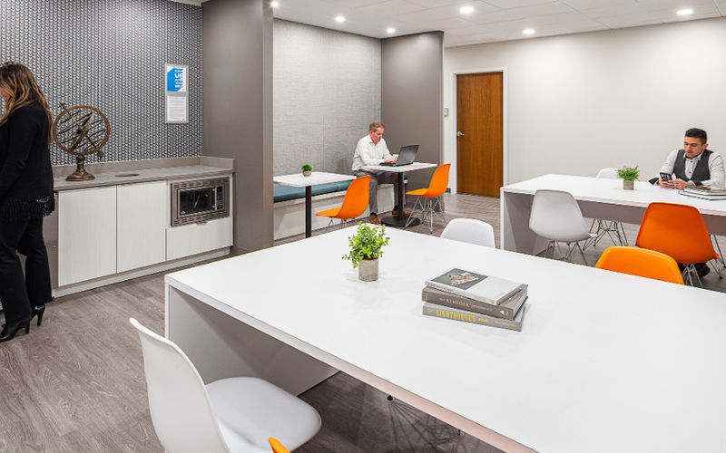 2310 Parklake Drive, Atlanta Image 3