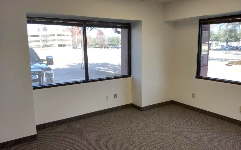 5005 W Royal Ln, Irving Image 2