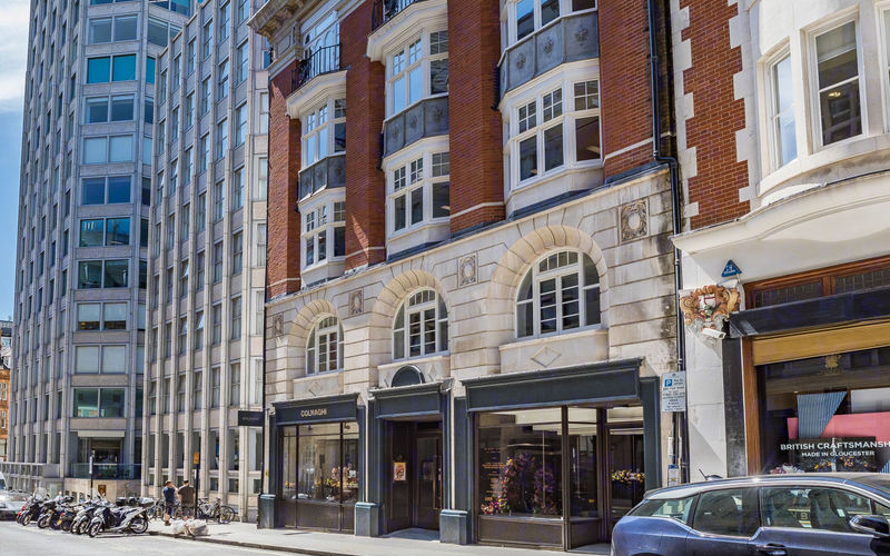 25 Bury Street, St James's Image 10